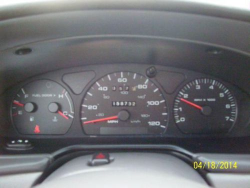 2003 ford taurus se