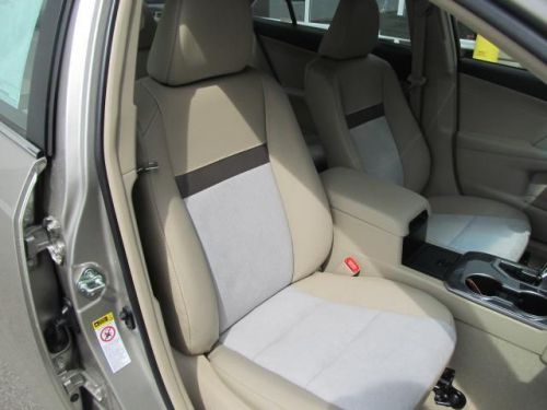 2014 toyota camry hybrid xle
