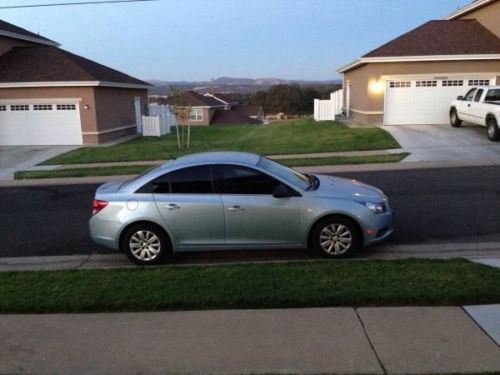 2011 chevrolet cruze ls sedan 4-door 1.8l