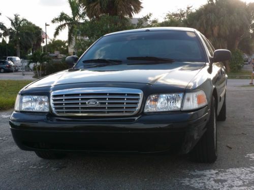 2009 ford crown victoria police interceptor sedan 4-door 4.6l low miles!!