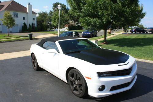 2011 Chevrolet Camaro SS Convertible 2-Door 6.2L, image 3