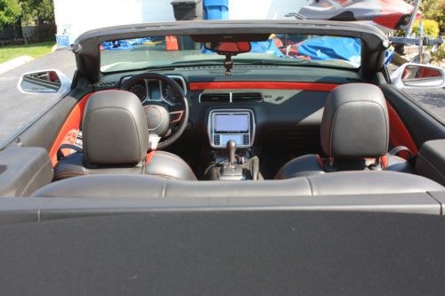 2011 Chevrolet Camaro SS Convertible 2-Door 6.2L, image 9