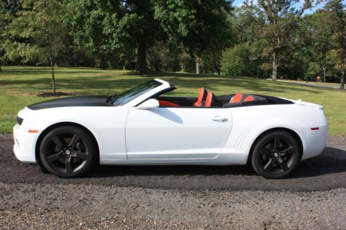2011 Chevrolet Camaro SS Convertible 2-Door 6.2L, image 17