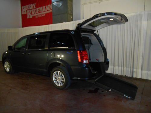 2013 dodge grand caravan wheelchair ramp brand new conversion **trades welcome**