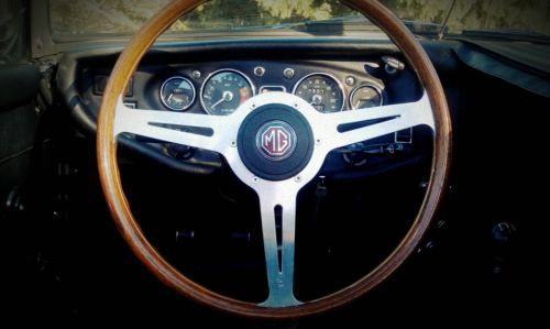 MGB 1969 Restored Primrose Yellow w/ Black Leather and Overdrive, image 17