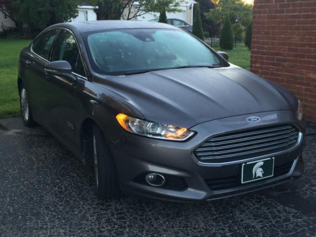 Ford: fusion energi titanium sedan 4-door