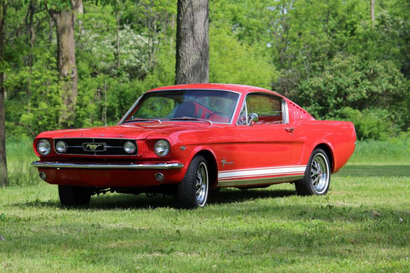1965 ford mustang 2+2 fastback