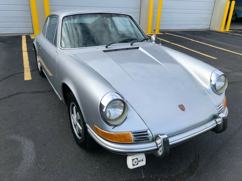 1970 porsche 911 2 door