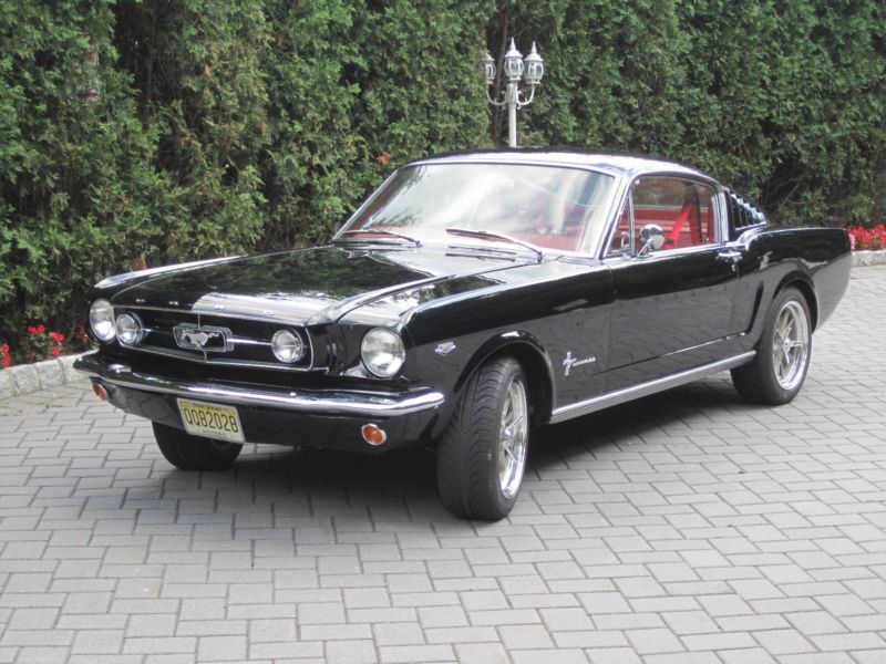 1965 ford mustang