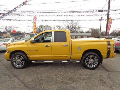 2004 dodge ram 1500 with 5.7 hemi and rumble bee decor