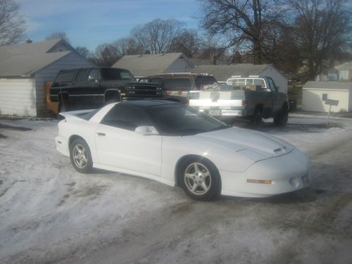 1996 pontiac trans am with t-tops