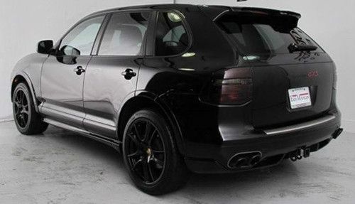 2009 porsche cayenne gts no reserve! black on black great condition!