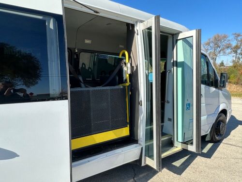 2009 mercedes-benz sprinter passenger handicap