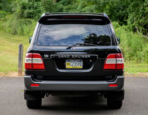 2006 toyota land cruiser r 1 owner serviced 3rd row seat we ship!