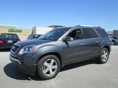 2011 gray v6 automatic leather navigation miles:20k 3rd row suv