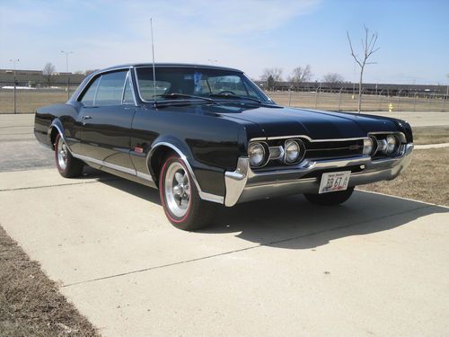 Restored 1967 oldsmobile 442 original 400 motor, trans, rear end, automatic a/c