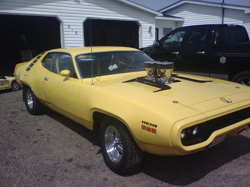 1971 plymouth roadrunner (not hemi, gto, challenger, or cuda)