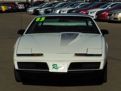 Trans am hatchback 5.0 low miles-very nice-call 800-597-0574