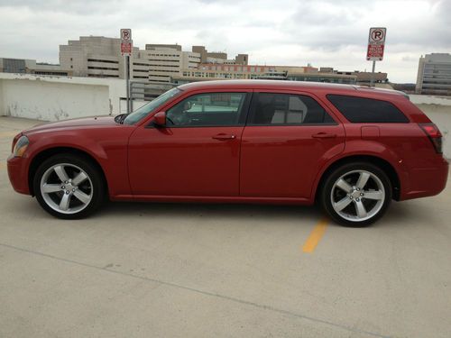 2006 dodge magnum sxt 3.5 v6 rear wheel drive 20"rims, red, dodge charger, 300