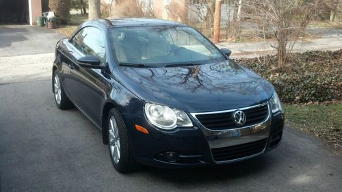 2011 volkswagen eos komfort convertible 2-door 2.0l