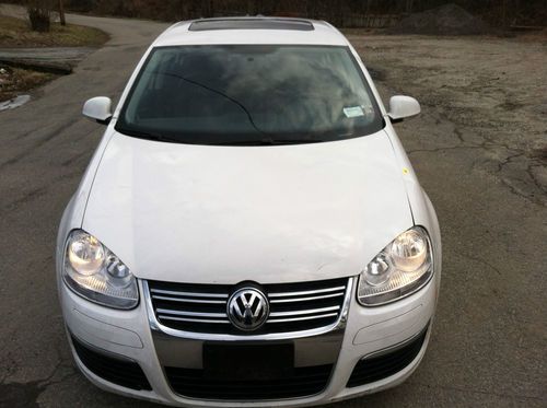 2010 volkswagen jetta tdi sedan 4-door 2.0l (salvage)