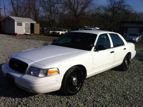 2003 crown victoria police interceptor 4.6 p71, runs great!