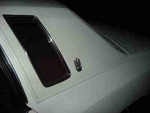 1977 CHEVROLET MONTE CARLO LANDAU 1-OWNER 100% ORIGINAL SURVIVOR LOW MILES NEW!!, image 9