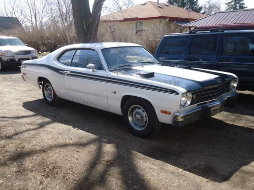 1973 plymouth duster base 5.2l