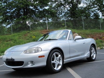 Mazda miata 2002 fresh local trade 5-speed trans bose sound leather low reserve