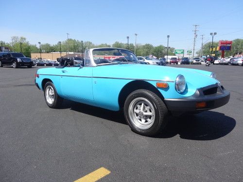 1979 mgb fully restored needs nothing!!! ready to drop the top for summer!!