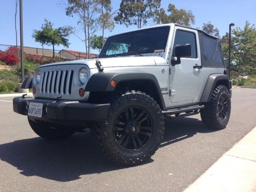 2011 jeep wrangler trail rated 4wd - low mileage, factory warranty!
