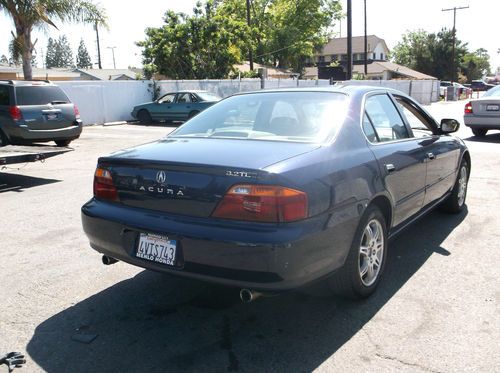 1999 Acura TL, NO RESERVE, image 2