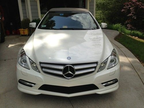 2012 mercedes-benz  2dr cabriolet e550 rwd(4.6l 8cyl) bi turbo super clean