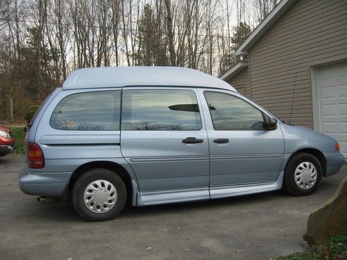 Ford windstar wheelchair handicap van side loading ramp only 31,000 miles