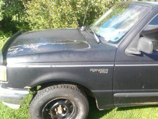 1994 ford ranger xlt standard cab pickup 2-door 2.3l