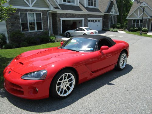 2003 dodge viper srt-10