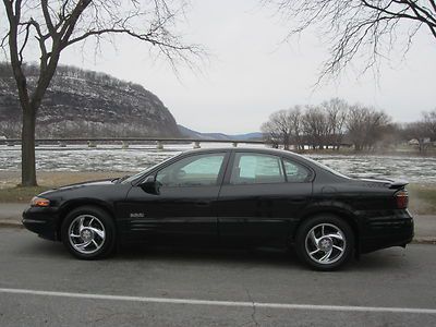 One owner supercharged ssei local trade garage kept clean carfax moonroof