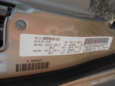 SE 3.3L CD Front Wheel Drive Power Steering ABS 4-Wheel Disc Brakes Wheel Covers, image 18