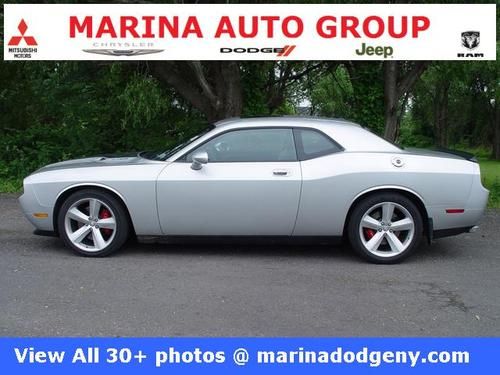 2009 dodge challenger srt8