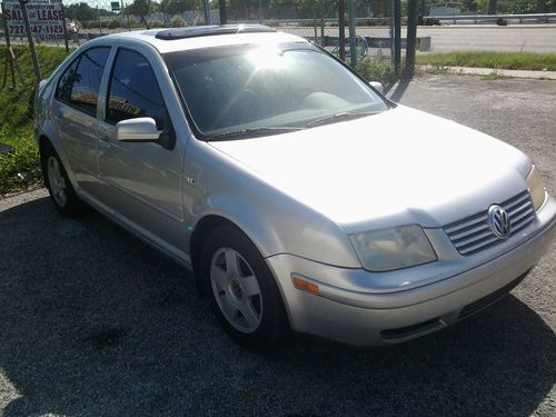 2001 Volkswagen Jetta TDI Sedan 4-Door 1.9L, image 2