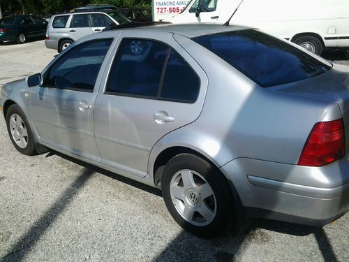 2001 Volkswagen Jetta TDI Sedan 4-Door 1.9L, image 3