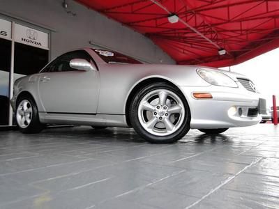 WE FINANCE '03 Mercedes Benz SLK 320