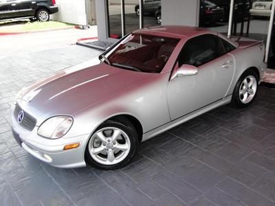 WE FINANCE '03 Mercedes Benz SLK 320