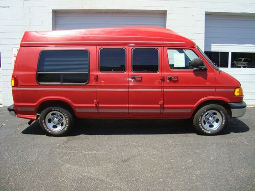 2003 dodge 1500 ram van