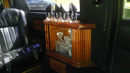 1998 lincoln towncar stretch limousine