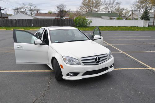 2008 mercedes-benz c300 4matic luxury sedan 4-door 3.0l