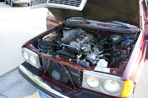 Mercedes 300D  1985, image 14