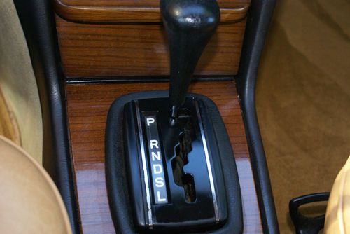 Mercedes 300D  1985, image 18