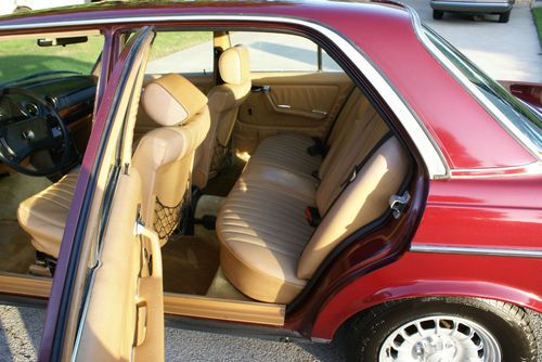 Mercedes 300D  1985, image 22