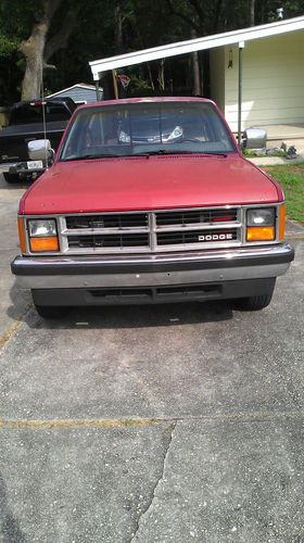 1988 Dodge Dakota v6 Pickup 2-Door 3.9L, image 4